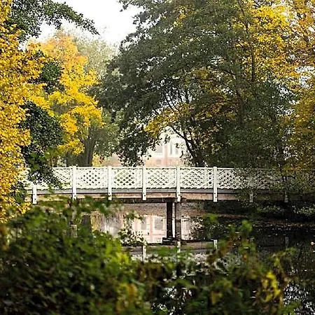 Schloss Gamehl Otel Benz (Nordwestmecklenburg)