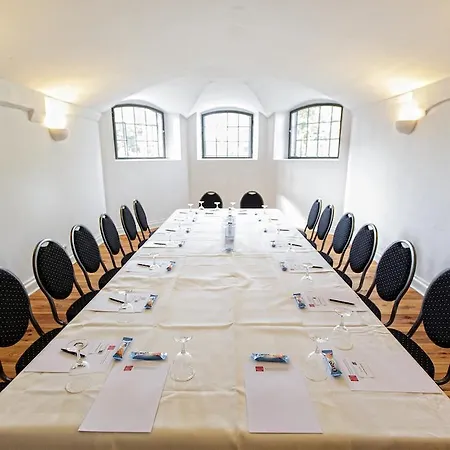 Hotel Schloss Gamehl 3*